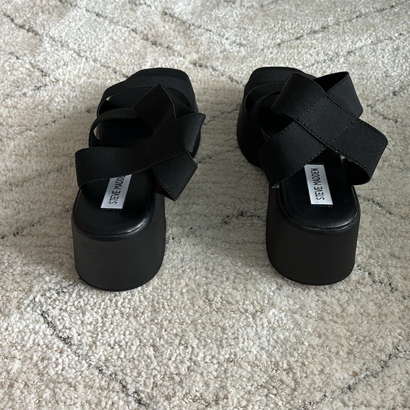 NWT Steve Madden Wedge Sandal Black 7.5 - Picture 4 of 6
